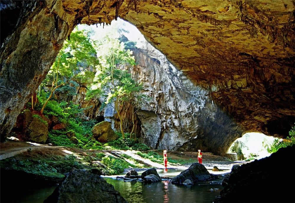 4-Day In Depth Sightseeing Trip: Incredible Kunming City Highlights