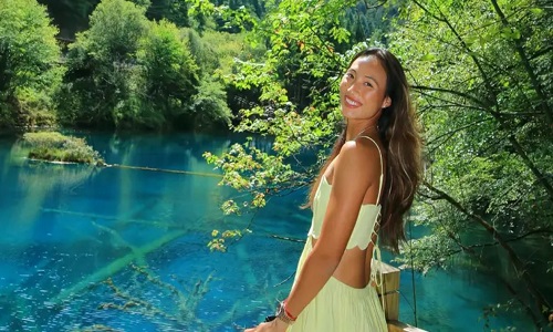 5 Days Captivating Journey: Giant Pandas, Huanglong Wonders & Jiuzhaigou Fairyland